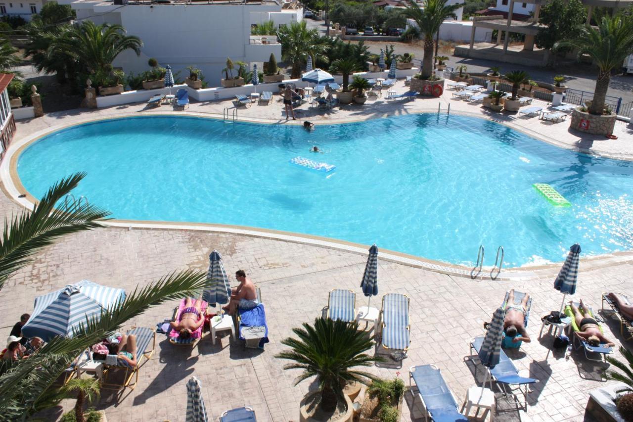 Coliseum Studios & Apartments Pefki Dış mekan fotoğraf