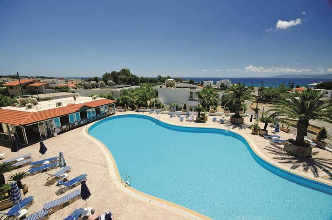 Coliseum Studios & Apartments Pefki Dış mekan fotoğraf