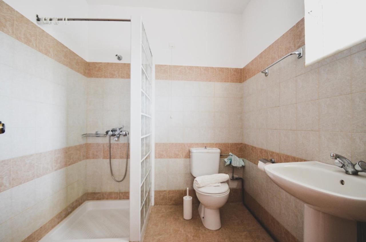 Coliseum Studios & Apartments Pefki Dış mekan fotoğraf