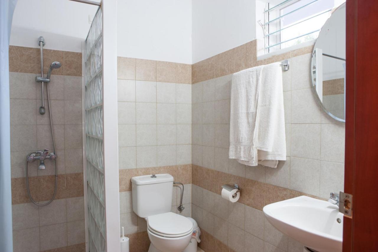 Coliseum Studios & Apartments Pefki Dış mekan fotoğraf